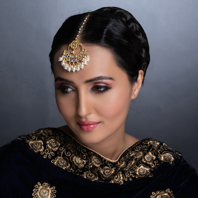 Sukkhi Luxurious Pearl Gold Plated Kundan Maangtikka Worn By Karisma Kapoor