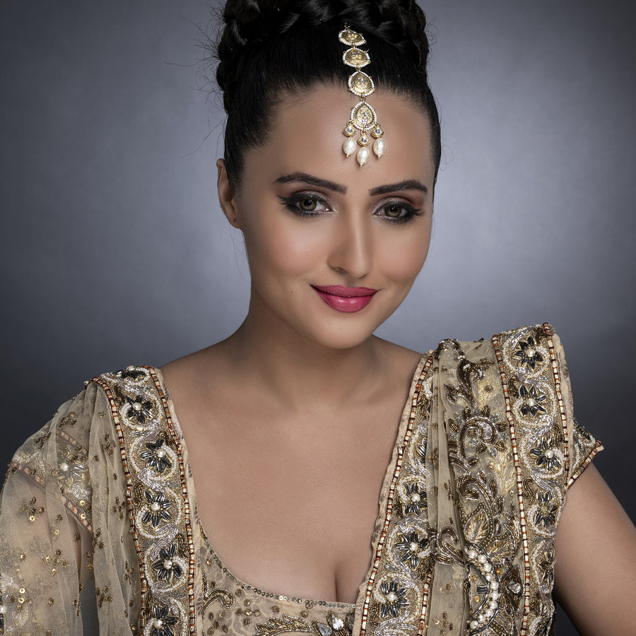 Sukkhi Excellent Pearl Gold Plated Kundan Maangtikka Worn By Karisma Kapoor