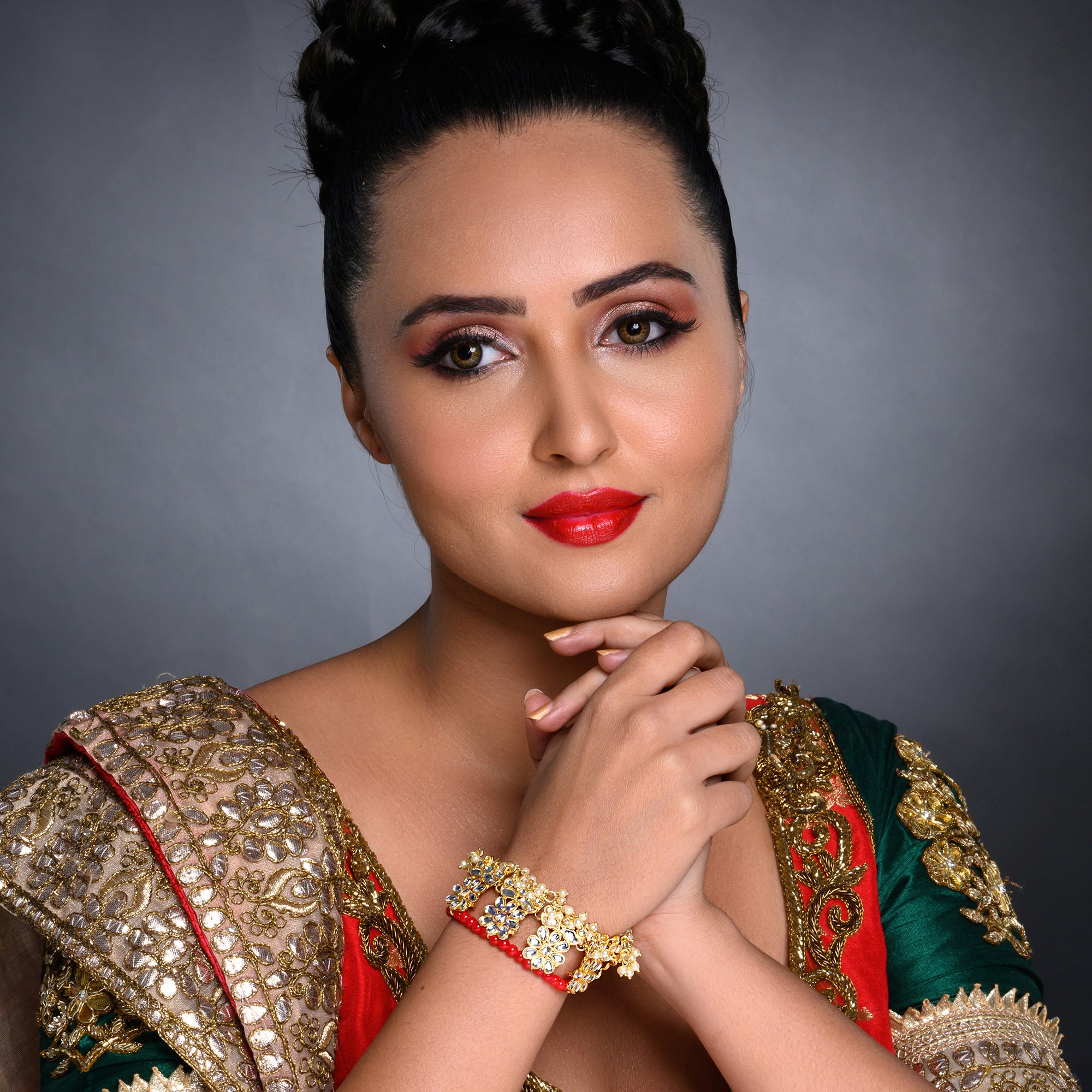 Sukkhi Glorious Kundan Gold Plated Pearl Bracelet Worn By Karisma Kapoor