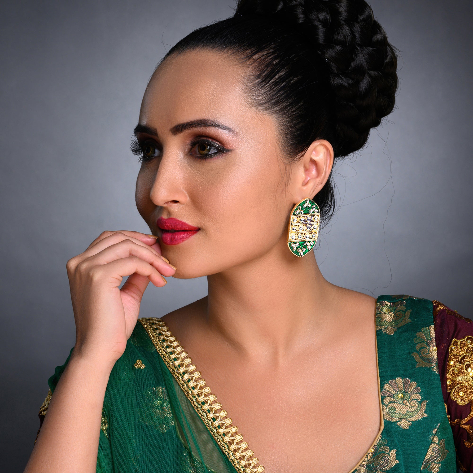 Sukkhi Delightful Gold Plated Kundan Stud Earring Set Worn By Karisma Kapoor