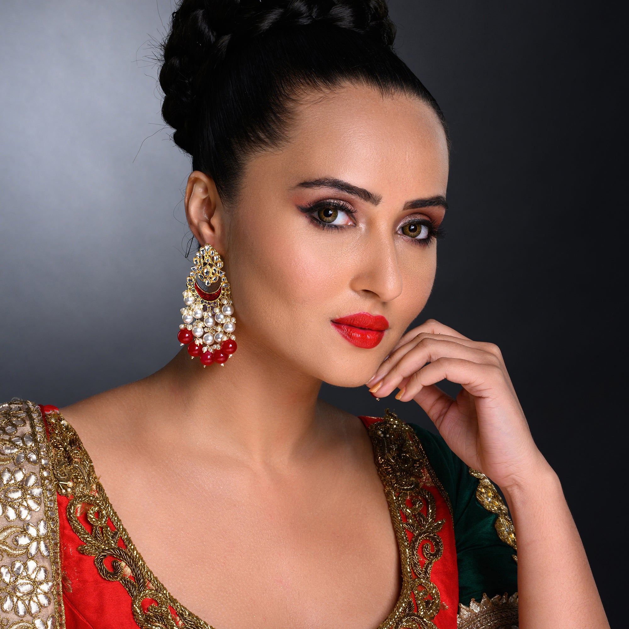 Sukkhi Fabulous Kundan Gold Plated Pearl Chandelier Earring Set Worn By Karisma Kapoor