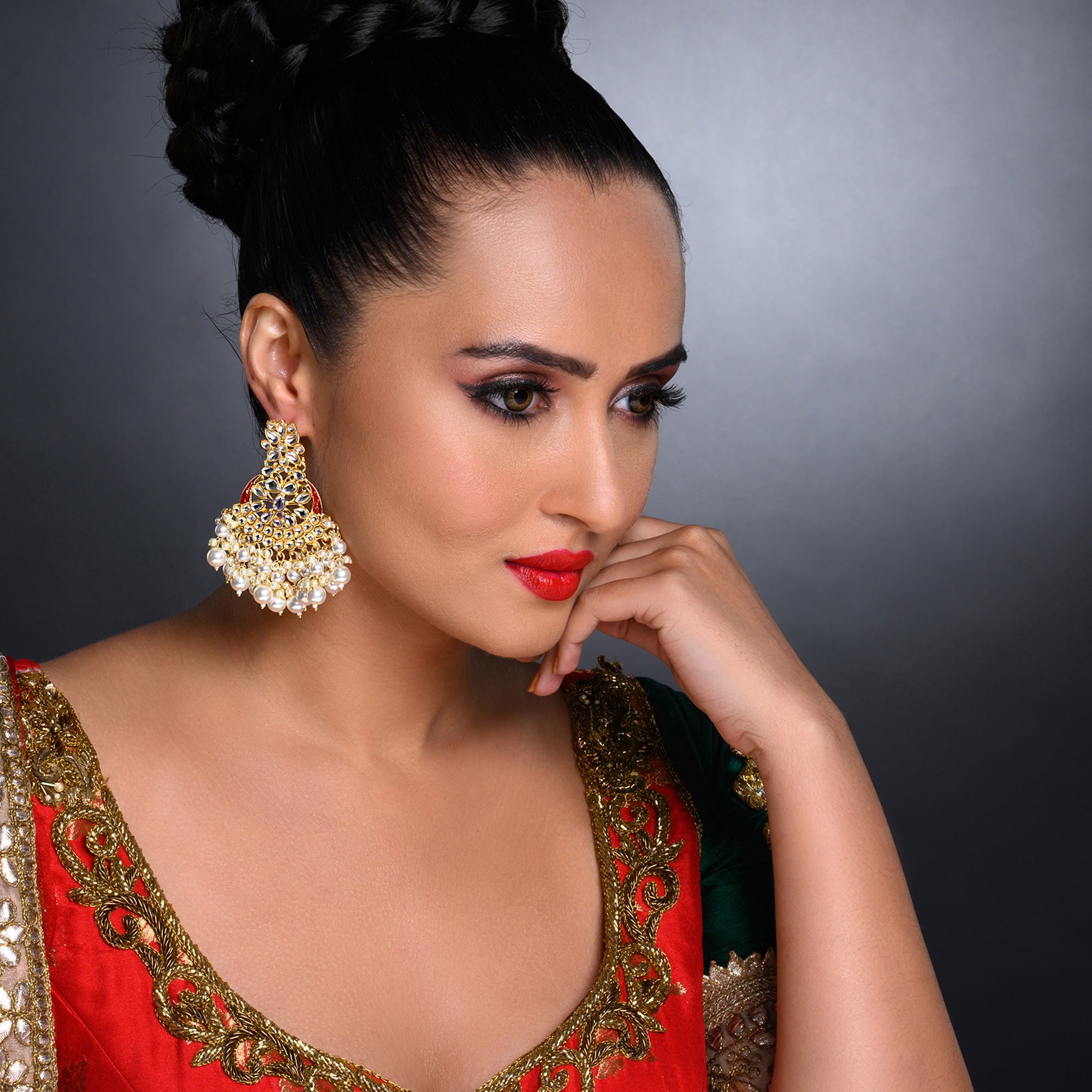 Sukkhi Youthful Kundan Gold Plated Pearl Chandelier Earring Set Worn By Karisma Kapoor