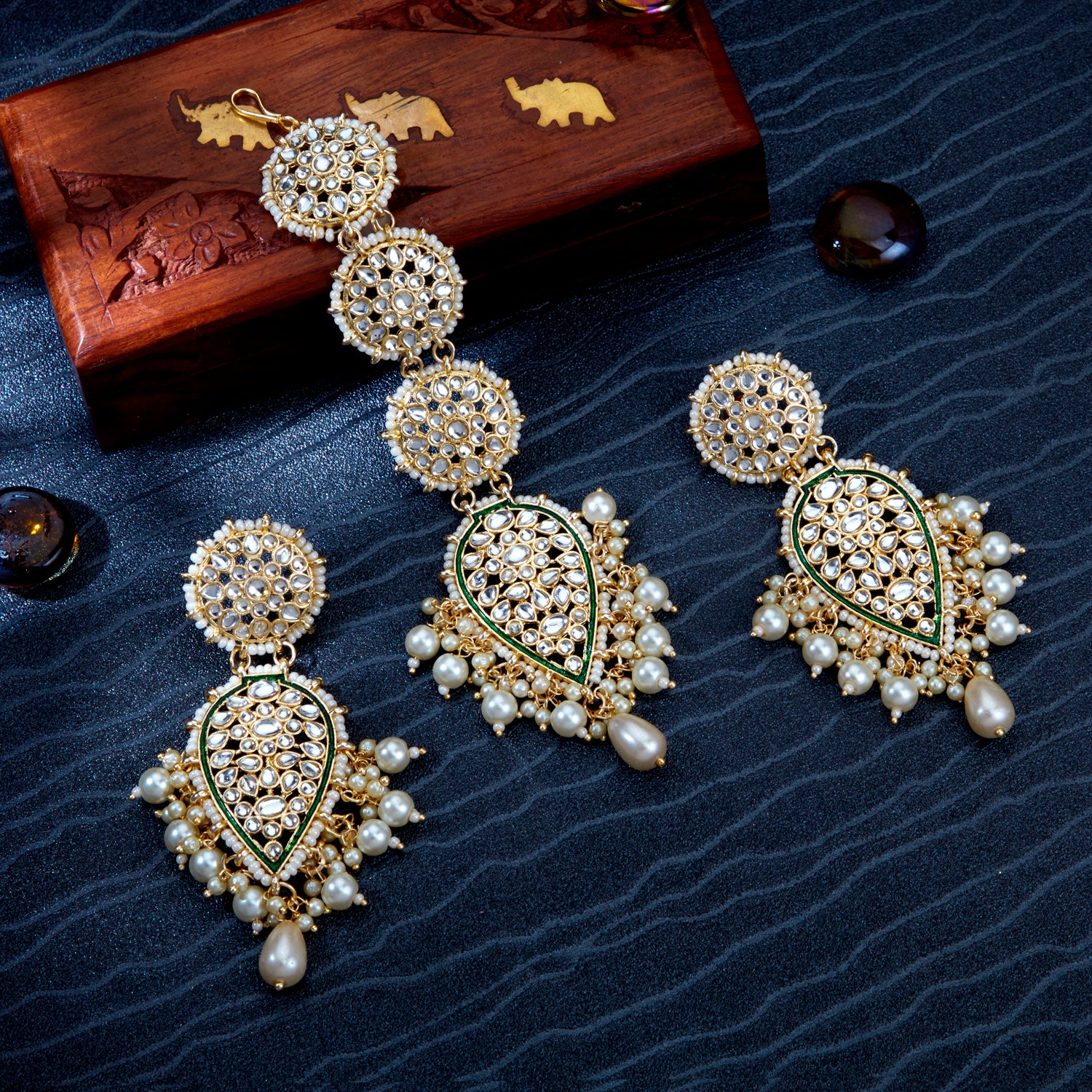 Sukkhi Incredible Kundan Gold Plated Pearl Meenakari Earring Maangtikka Set Worn By Karisma Kapoor