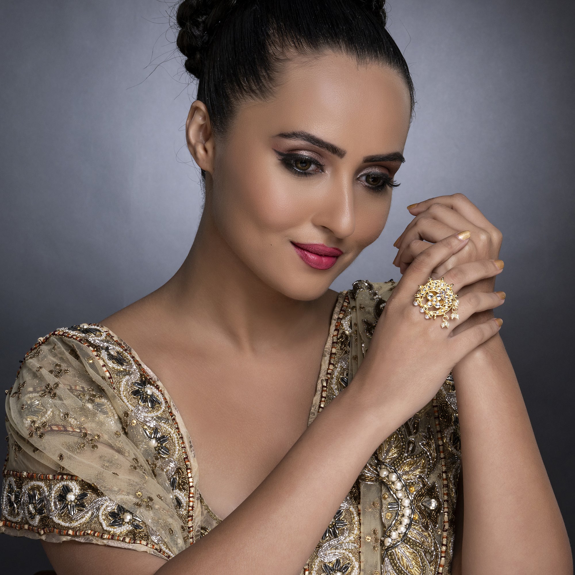 Sukkhi Fashionable Pearl Gold Plated Kundan Ring Worn By Karisma Kapoor