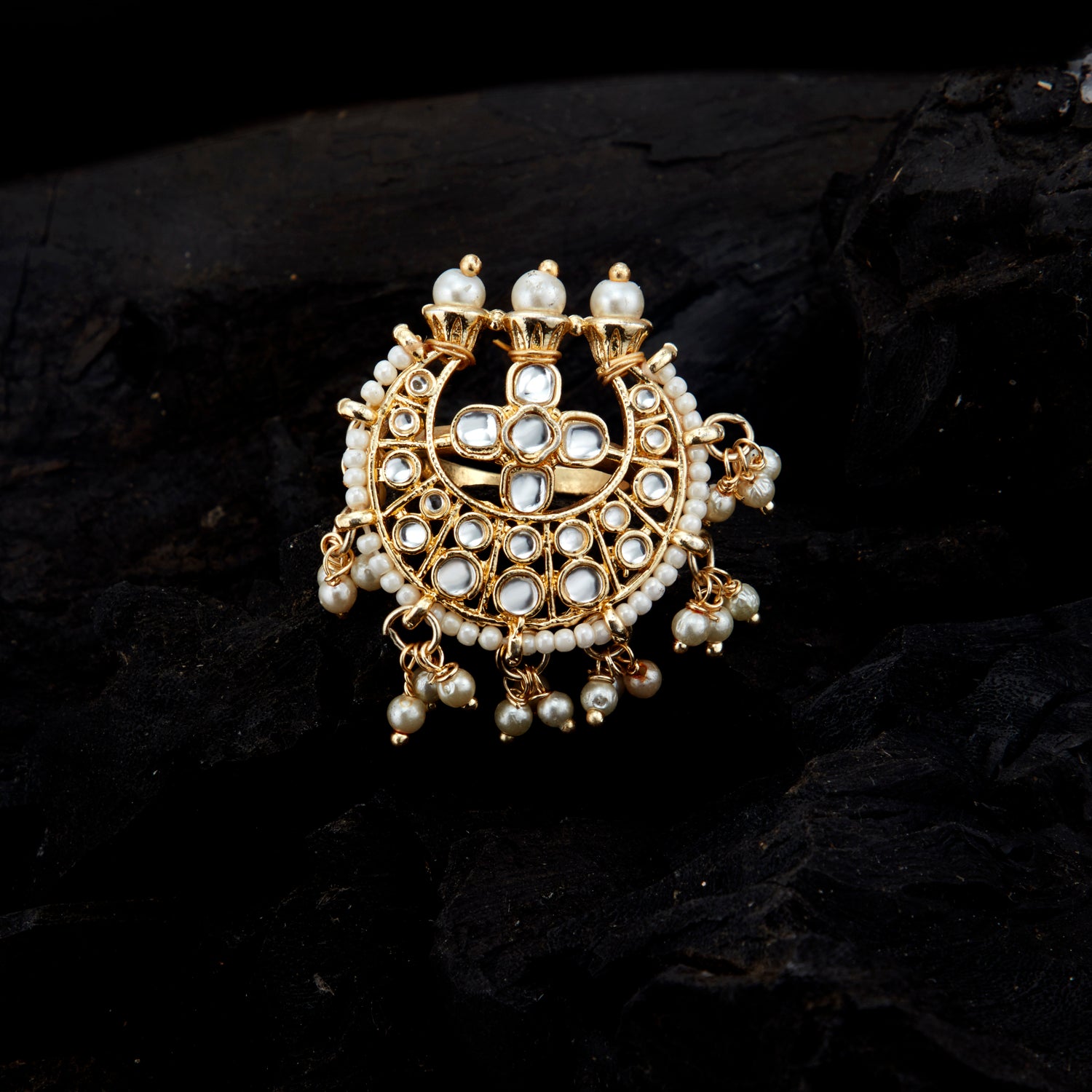 Sukkhi Fashionable Pearl Gold Plated Kundan Ring Worn By Karisma Kapoor