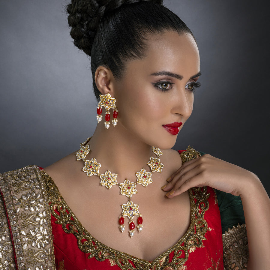 Sukkhi Lavish Kundan Gold Plated Pearl Necklace Set Worn By Karisma Kapoor