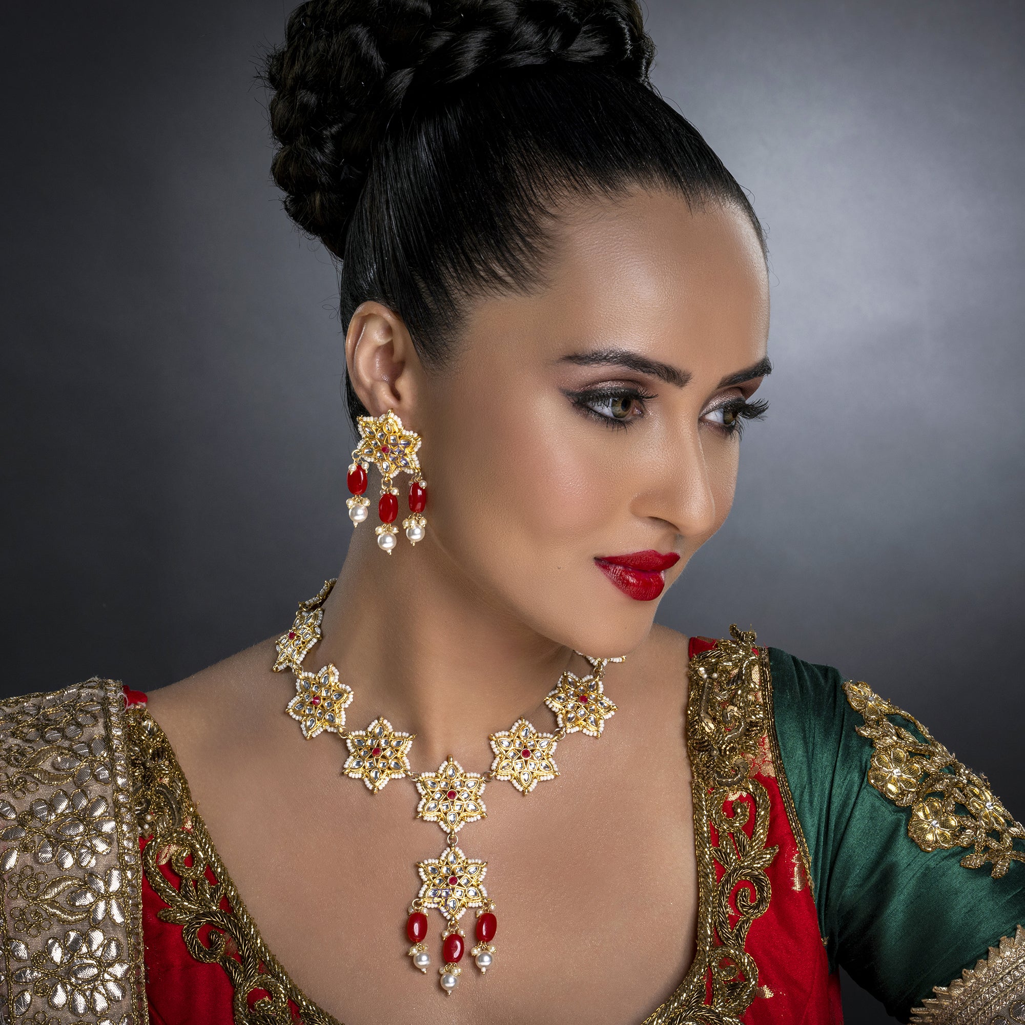 Sukkhi Lavish Kundan Gold Plated Pearl Necklace Set Worn By Karisma Kapoor