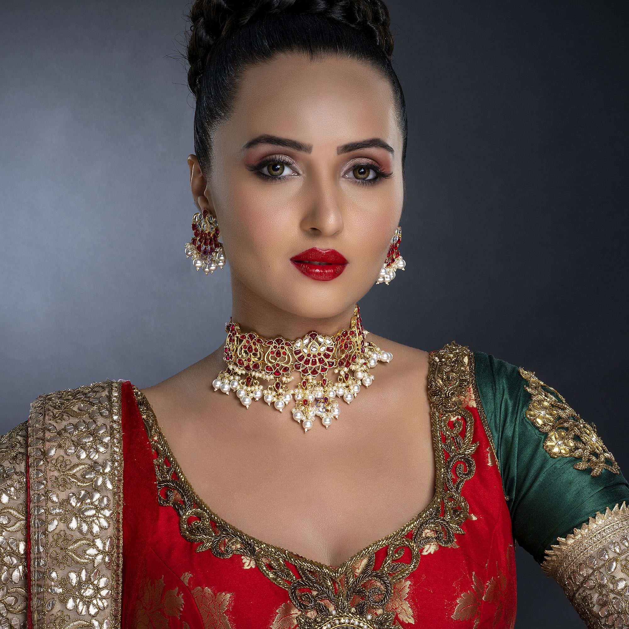 Sukkhi Fascinating Gold Plated Pearl Choker Necklace Set Worn By Karisma Kapoor