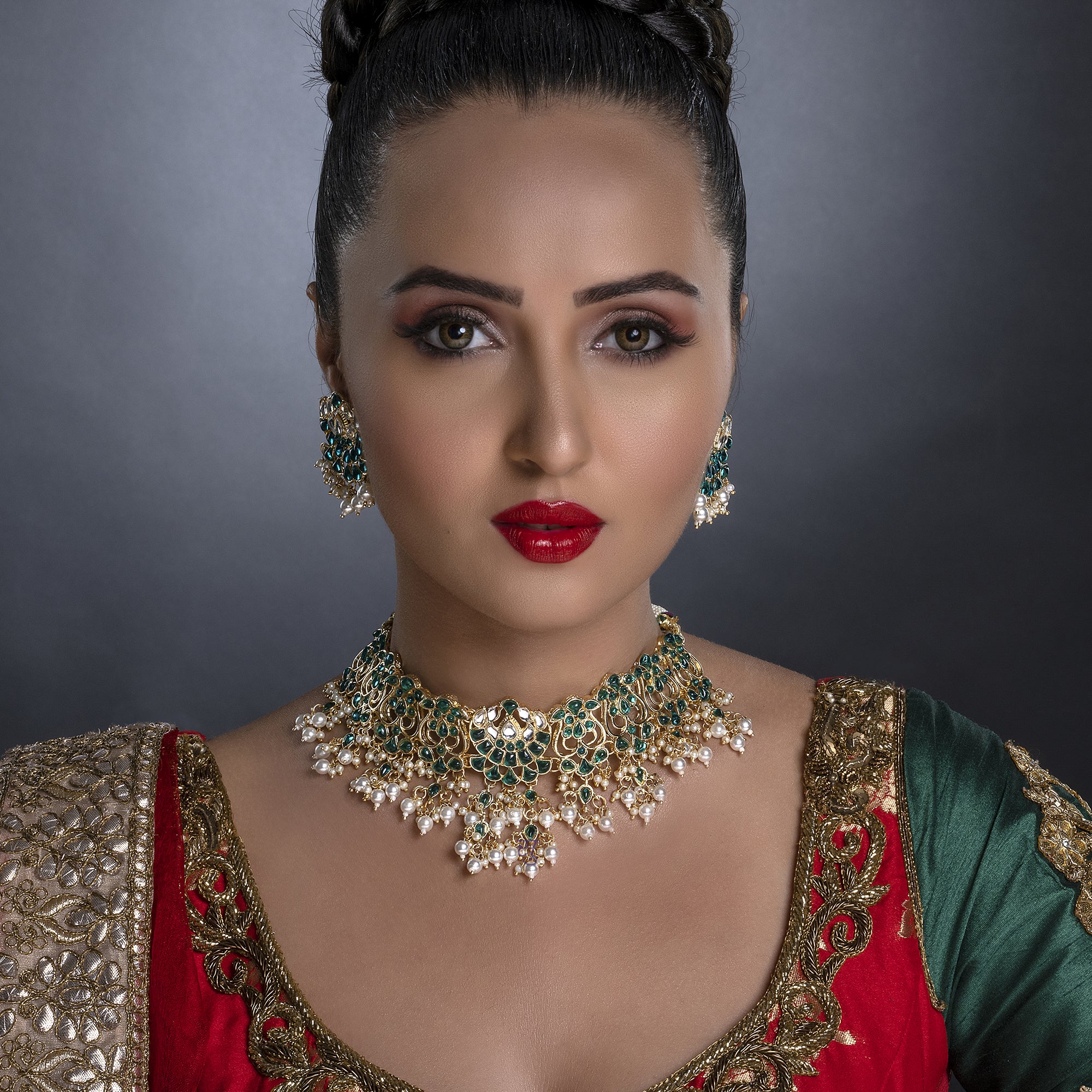 Sukkhi Ravishing Gold Plated Pearl Choker Necklace Set Worn By Karisma Kapoor