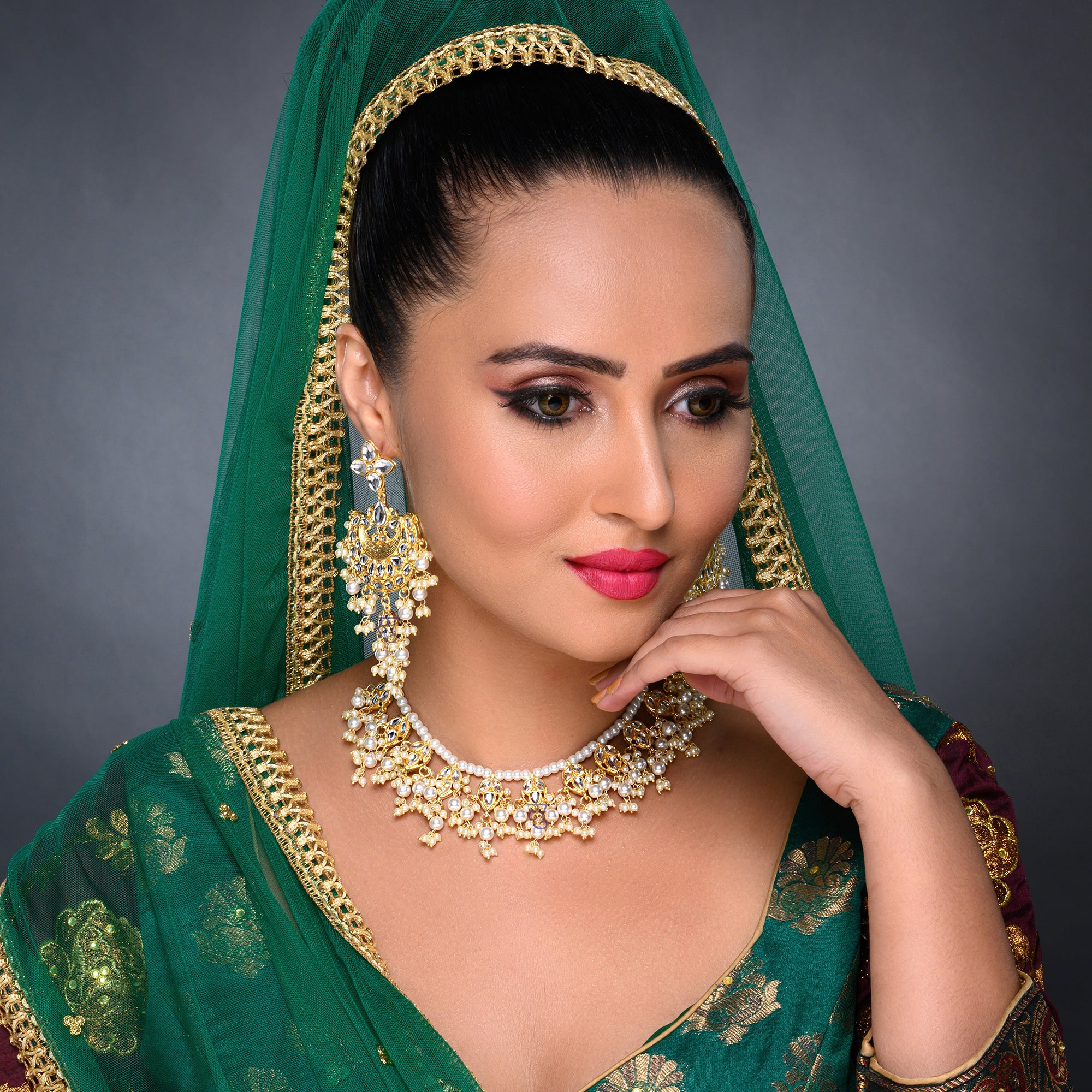 Sukkhi Luxurious Kundan Gold Plated Pearl Choker Necklace Set Worn By Karisma Kapoor