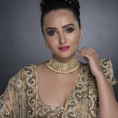 Sukkhi Stylish Gold Plated Kundan & Pearl Choker Necklace Set Worn By Karisma Kapoor