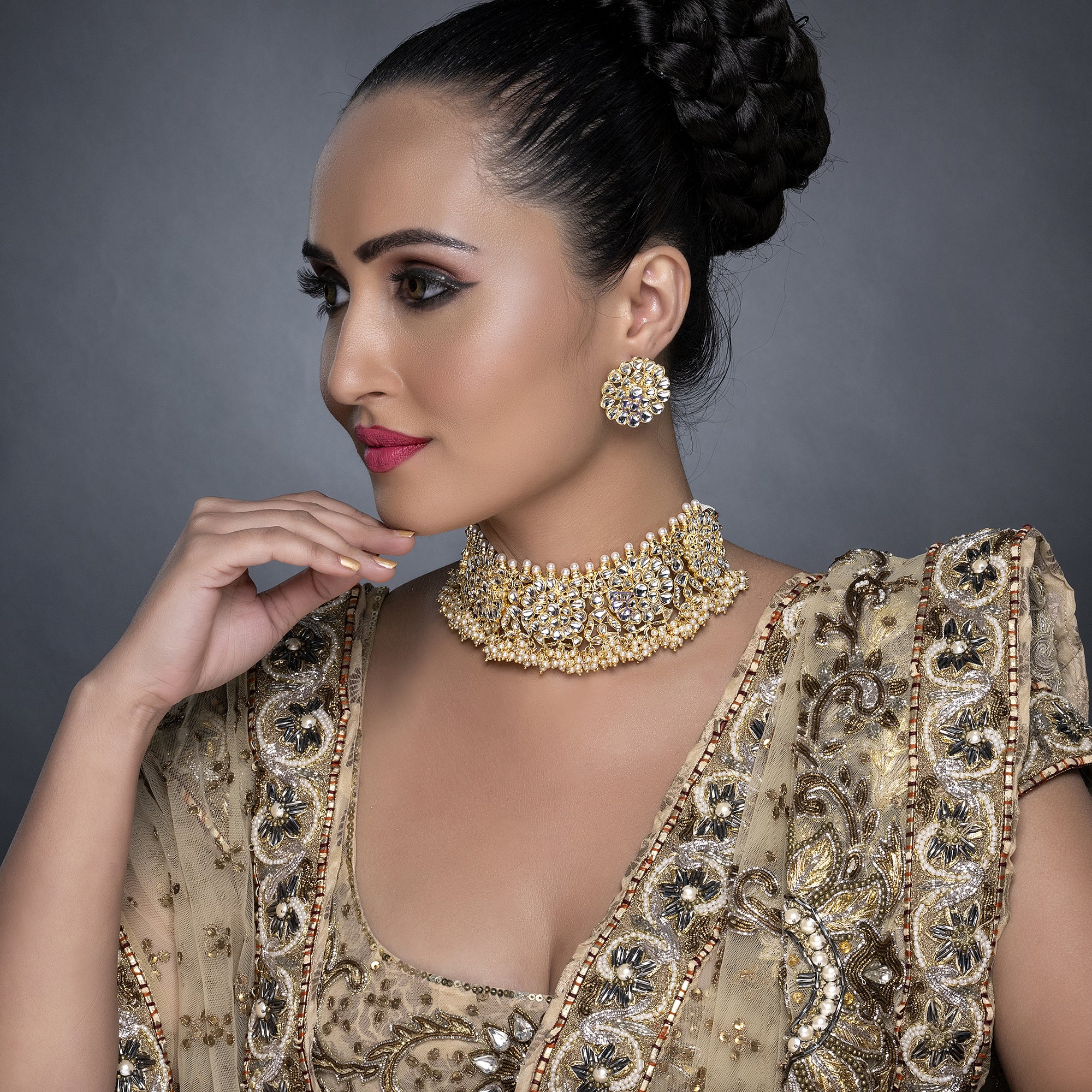 Sukkhi Stylish Gold Plated Kundan & Pearl Choker Necklace Set Worn By Karisma Kapoor