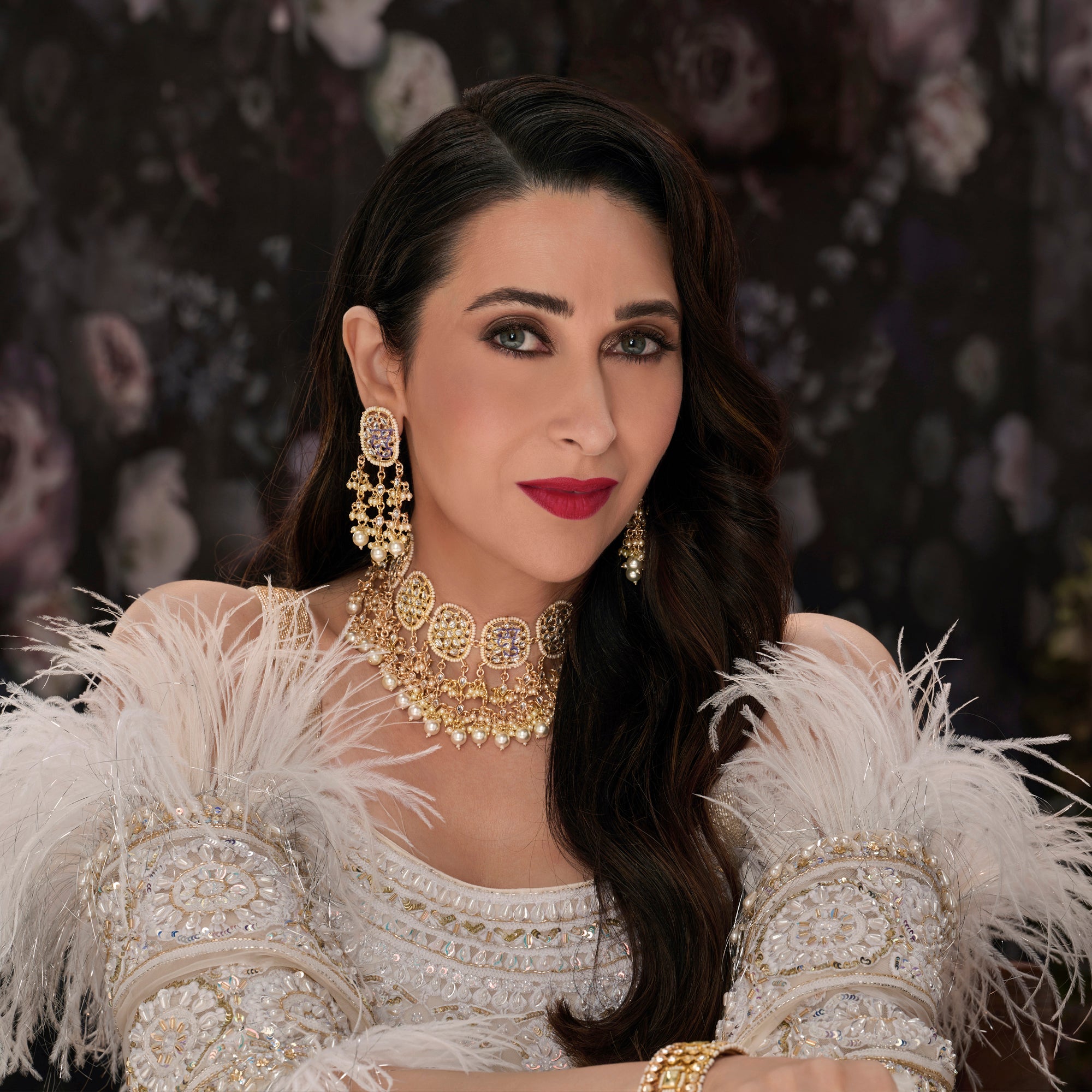 Sukkhi Sensational Kundan Gold Plated Pearl Choker Necklace Set Worn By Karisma Kapoor