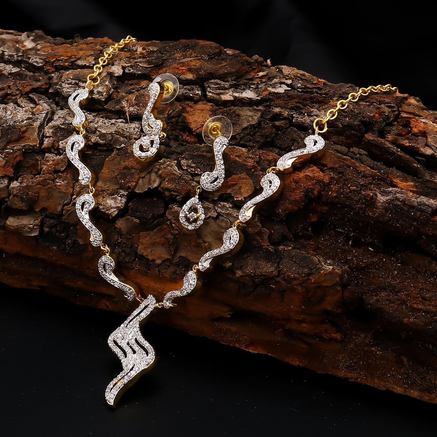 Sukkhi Ravishing Beautiful Gold Plated CZ Necklace Set for Women