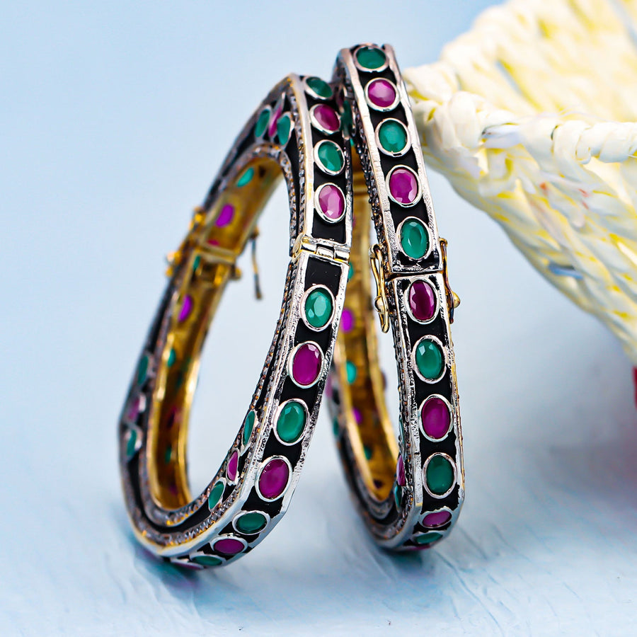 Sukkhi Fabulous Gleaming Victorian Rhodium Plated Bangle for Women