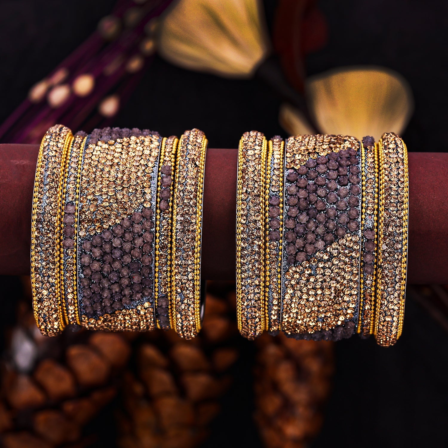 Sukkhi Classic Grey Gold Plated Bangle Set for Bride & Women