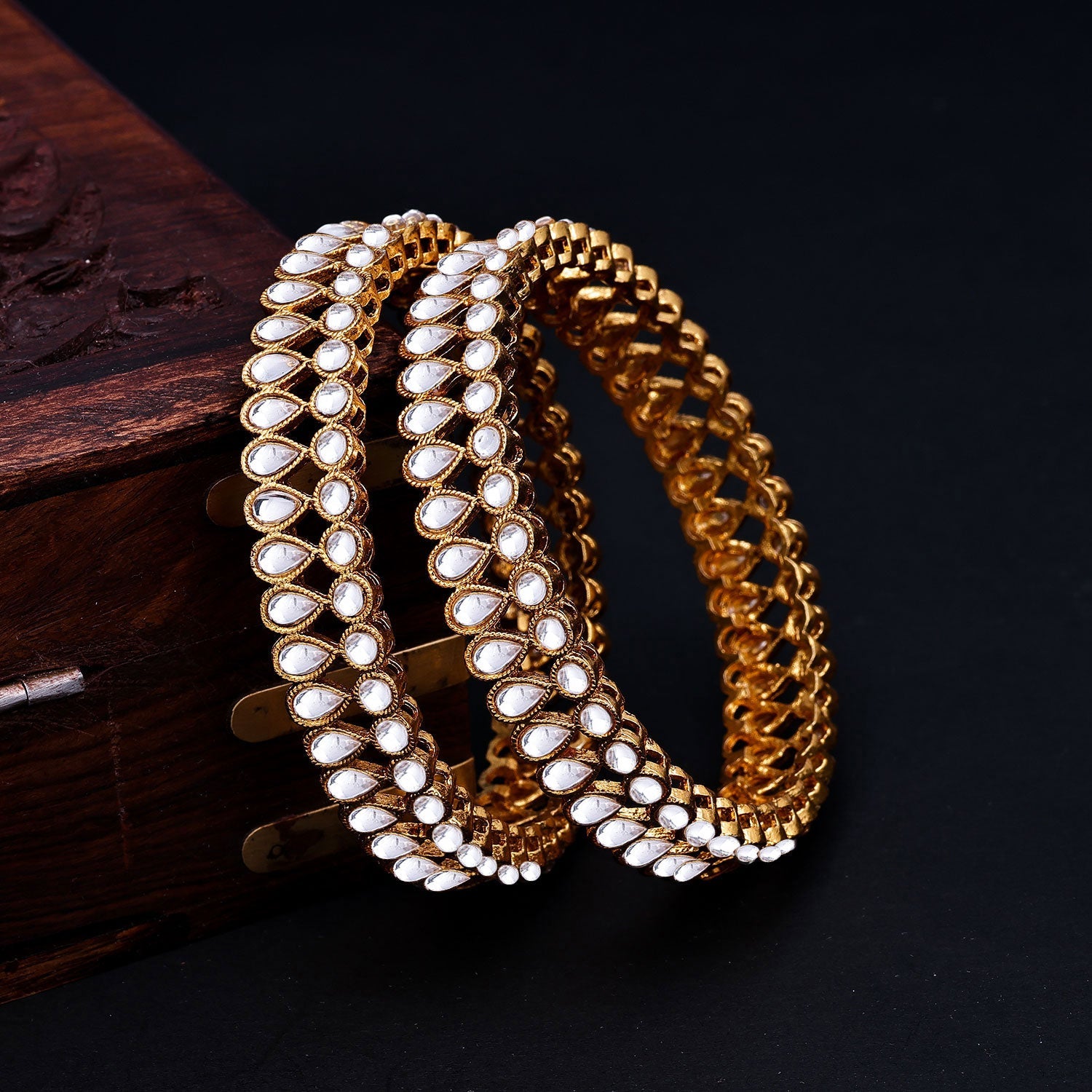 Sukkhi Youthful Kundan Golden Gold Plated Bangle Set For Women