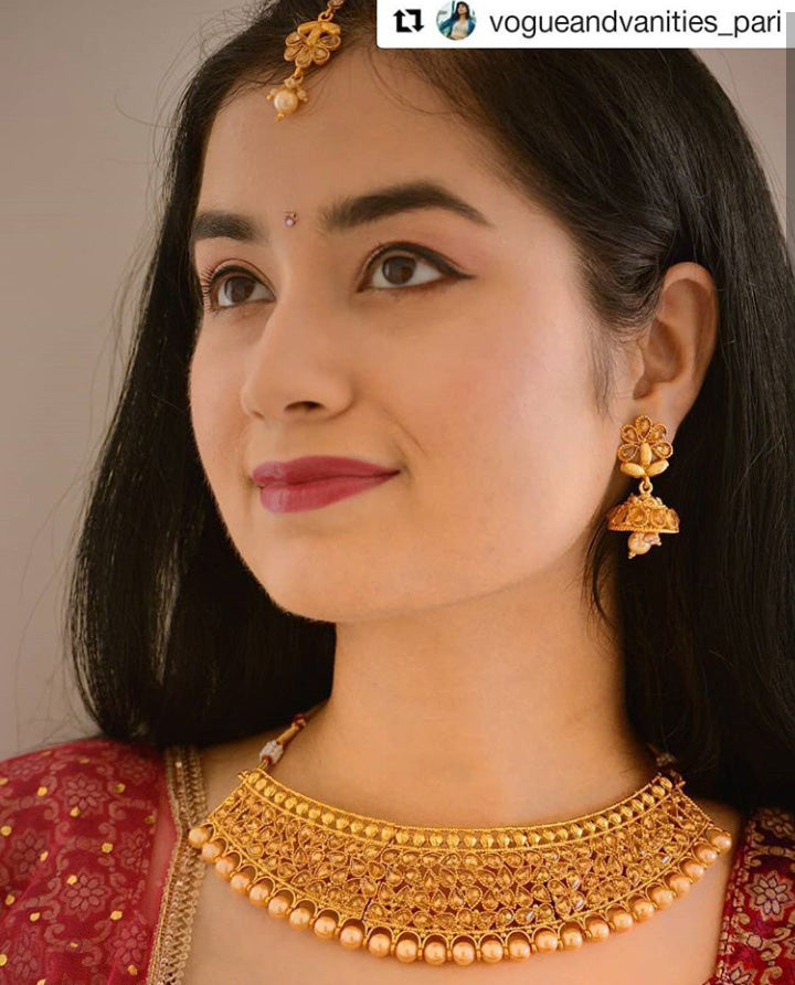 Sukkhi Modish Choker Gold Plated Necklace Set for Women